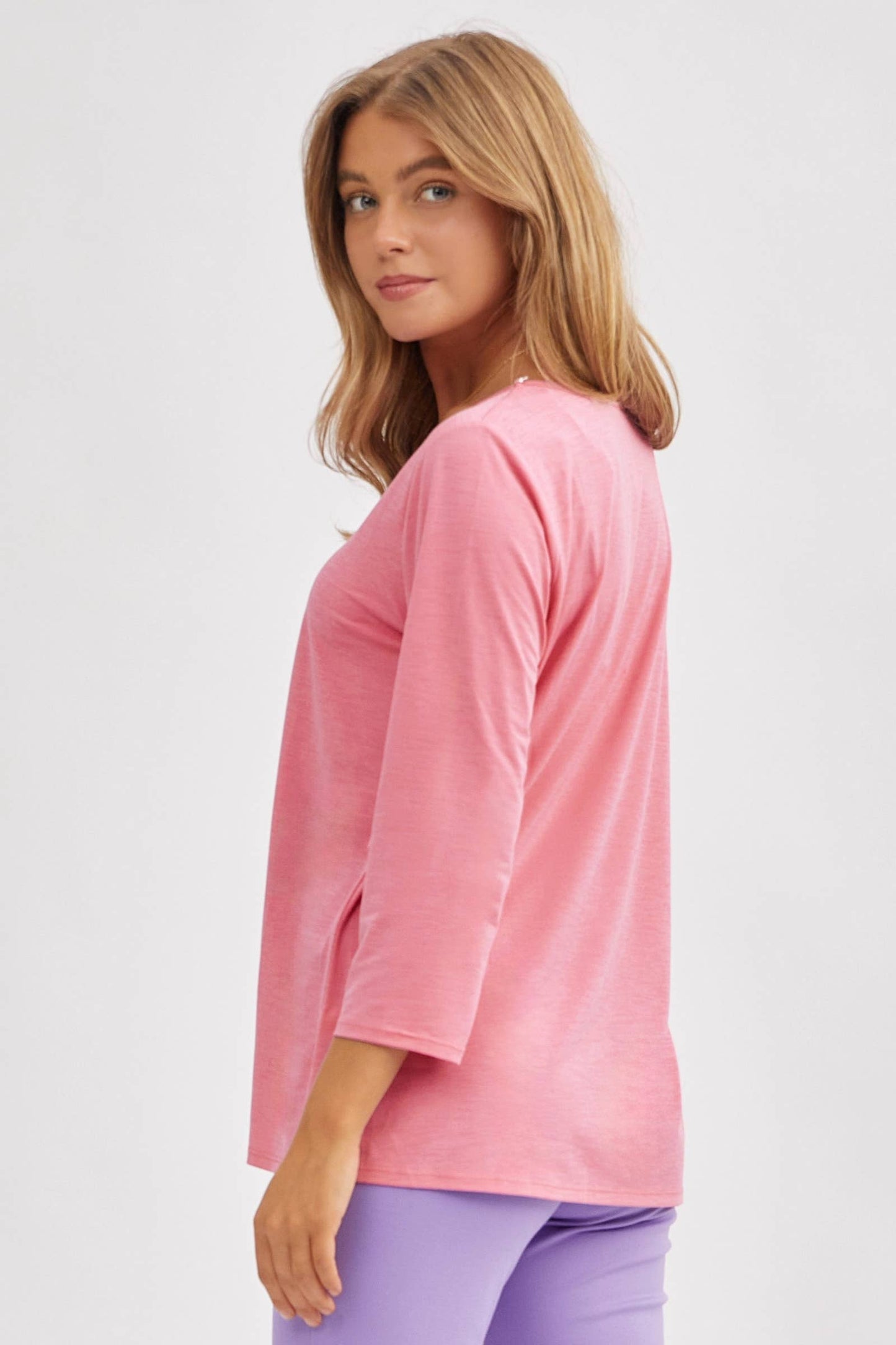 Signature Classic V-Neck Top – Wrinkle-Free 3/4 Sleeve Stretch Blouse
