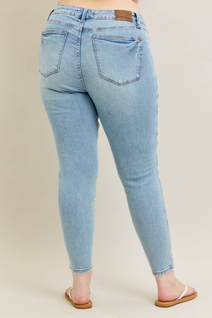 Judy Blue Plus Size Mid Rise Tummy Control Vintage Wash Skinny Jeans