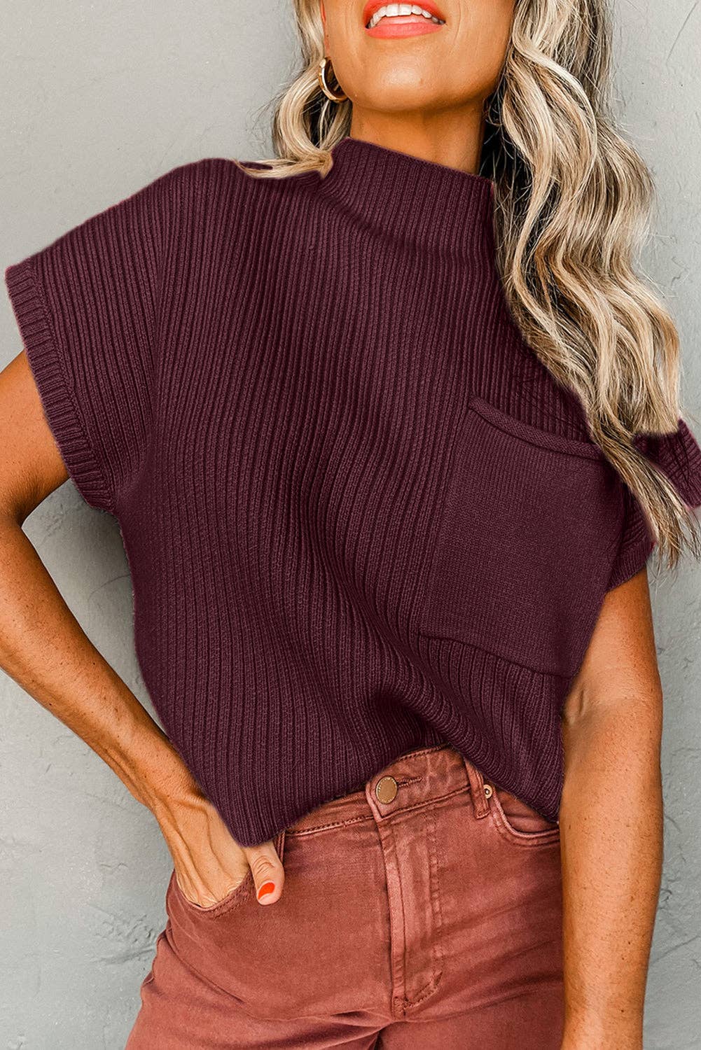 Ribbed Knit Short Sleeve Sweater with Pocket