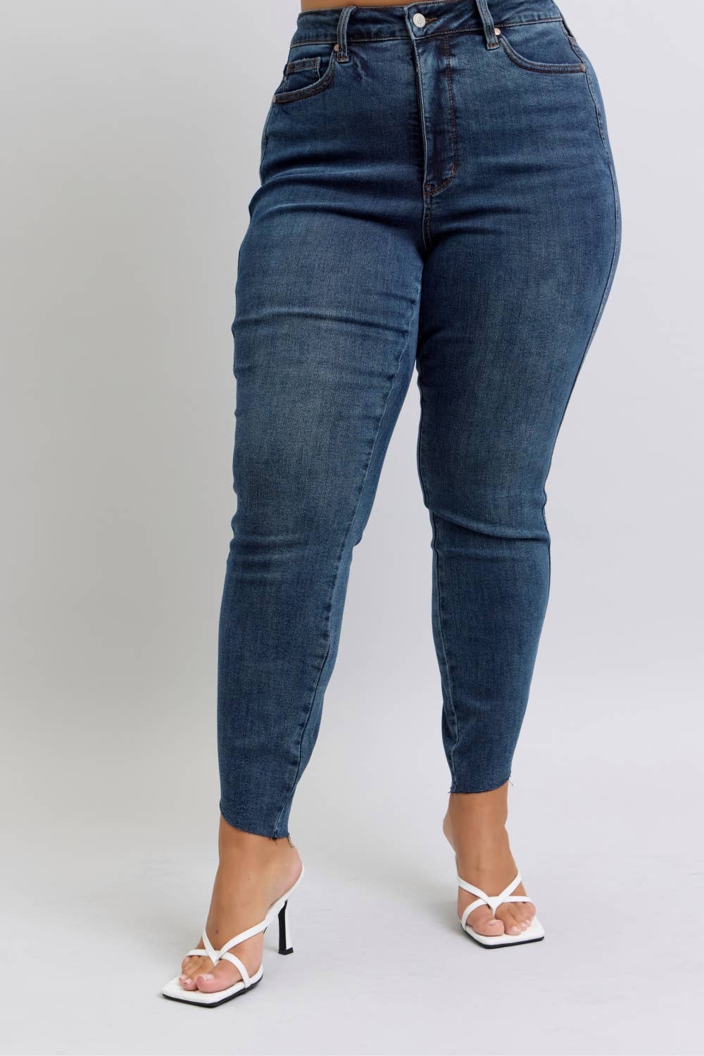 Judy Blue Plus Size High Waisted Tummy Control Step Hem Skinny Jeans
