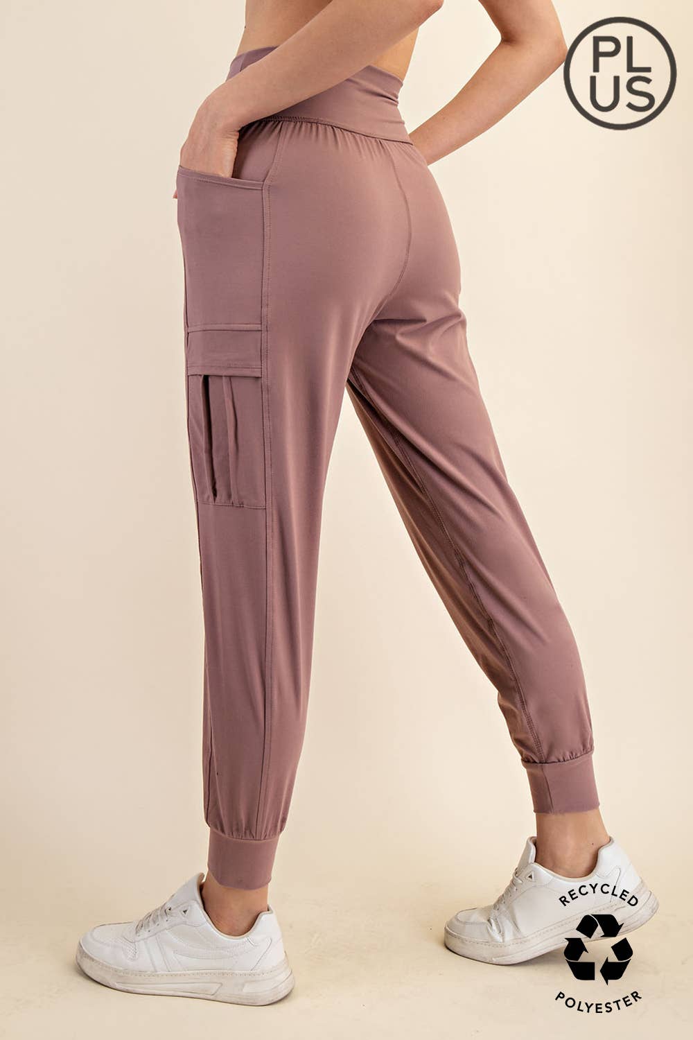 BUTTER JOGGER WITH SIDE POCKETS - PLUS SIZE