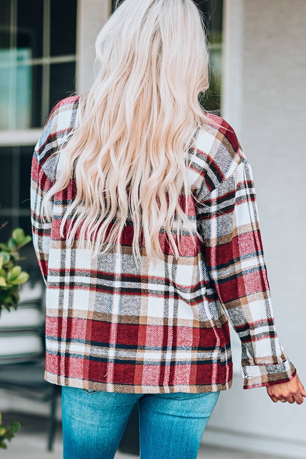 Plaid Oversized Shacket with Button Front & Large Pockets – Cozy Chic Layering Piece