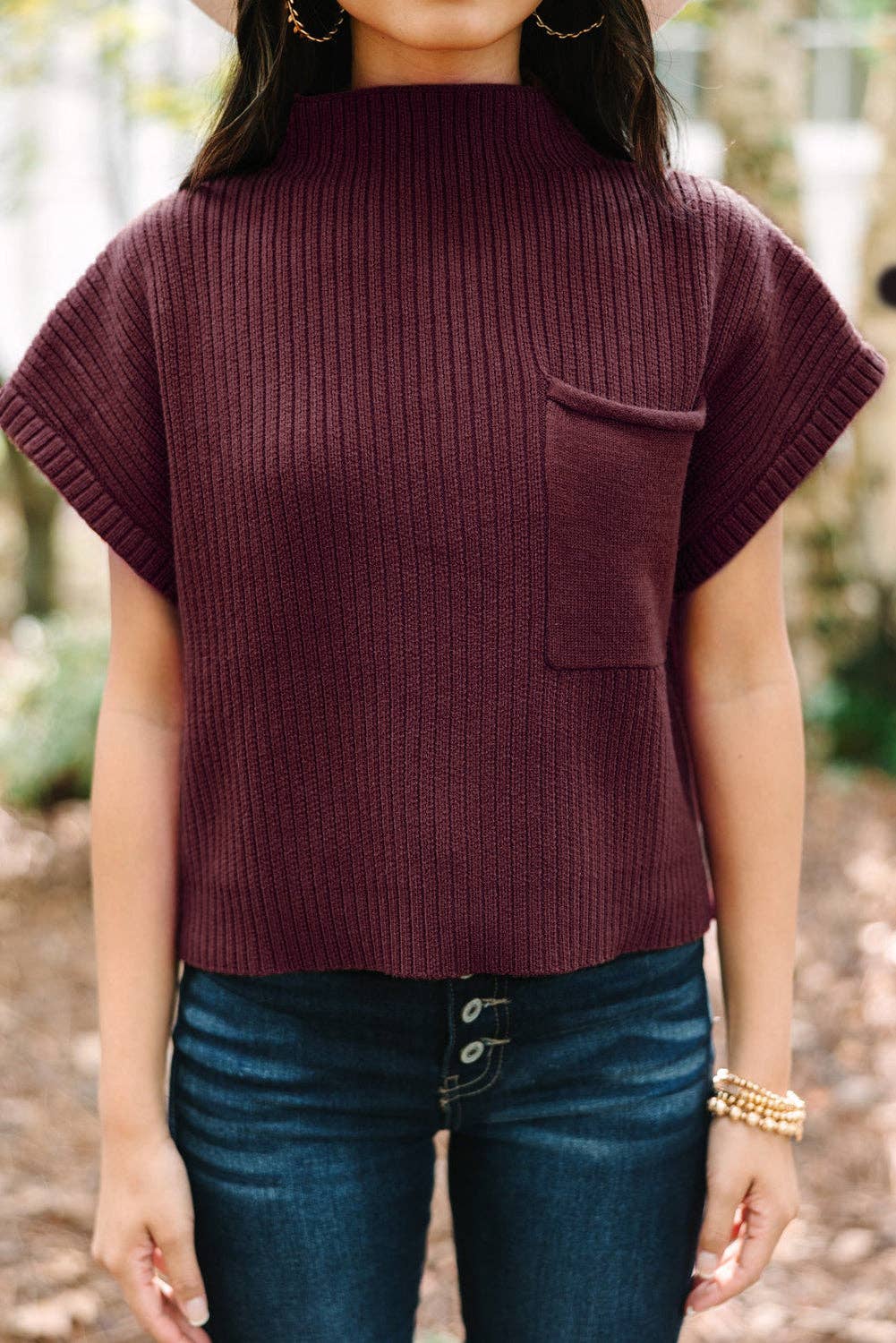 Ribbed Knit Short Sleeve Sweater with Pocket