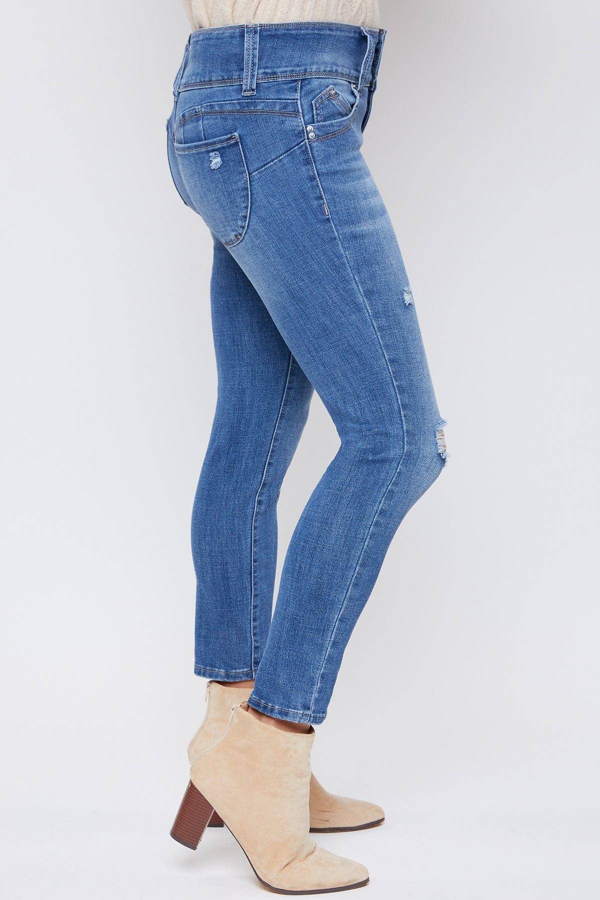 Petite WannaBettaButt Mid-Rise 3-Button Skinny Jeans