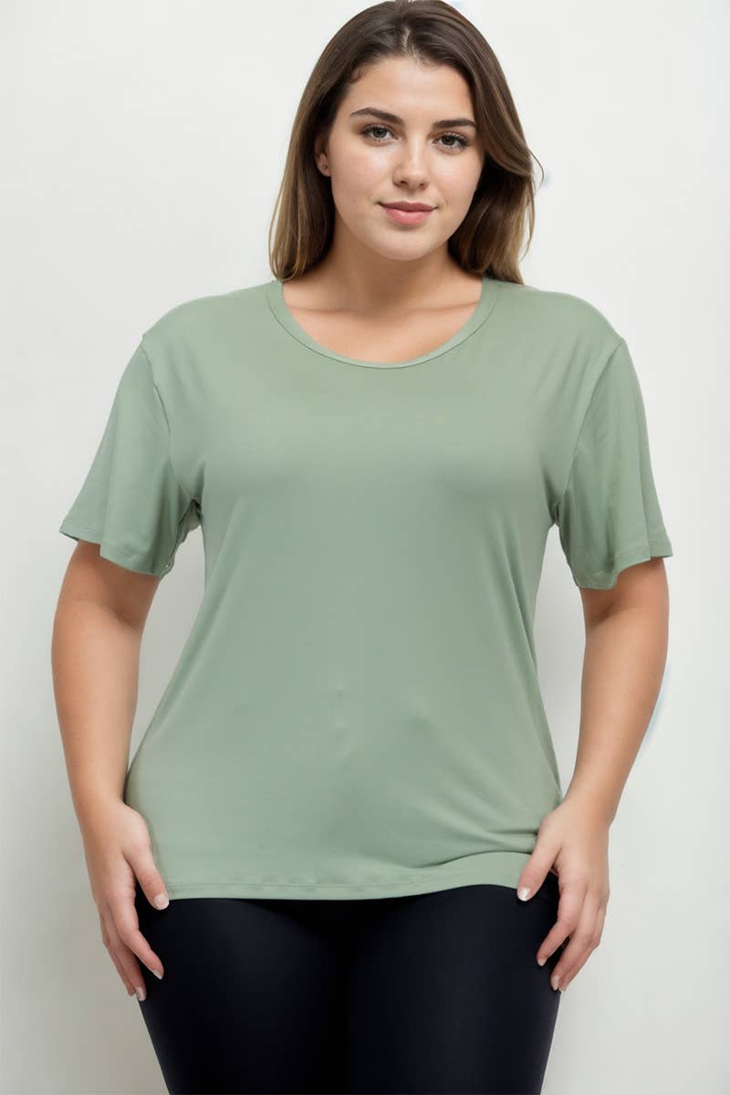 Basic Short Sleeve T-shirt - Plus Size