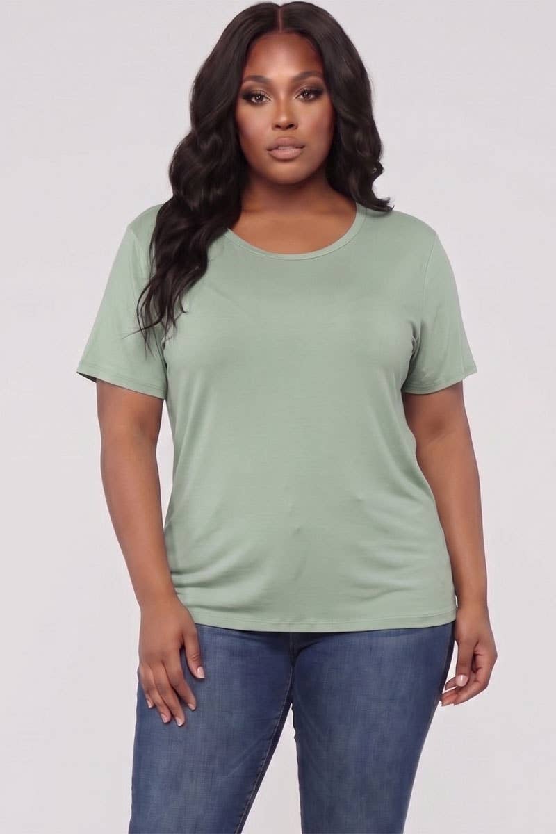 Basic Short Sleeve T-shirt - Plus Size