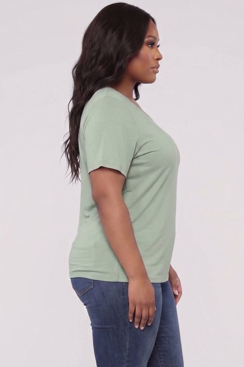 Basic Short Sleeve T-shirt - Plus Size