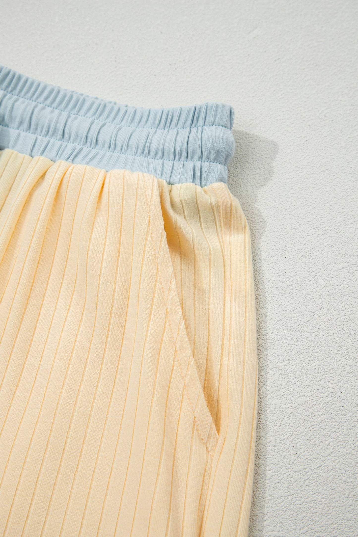 Casual Ribbed Colorblock Trim 2pcs Shorts Set