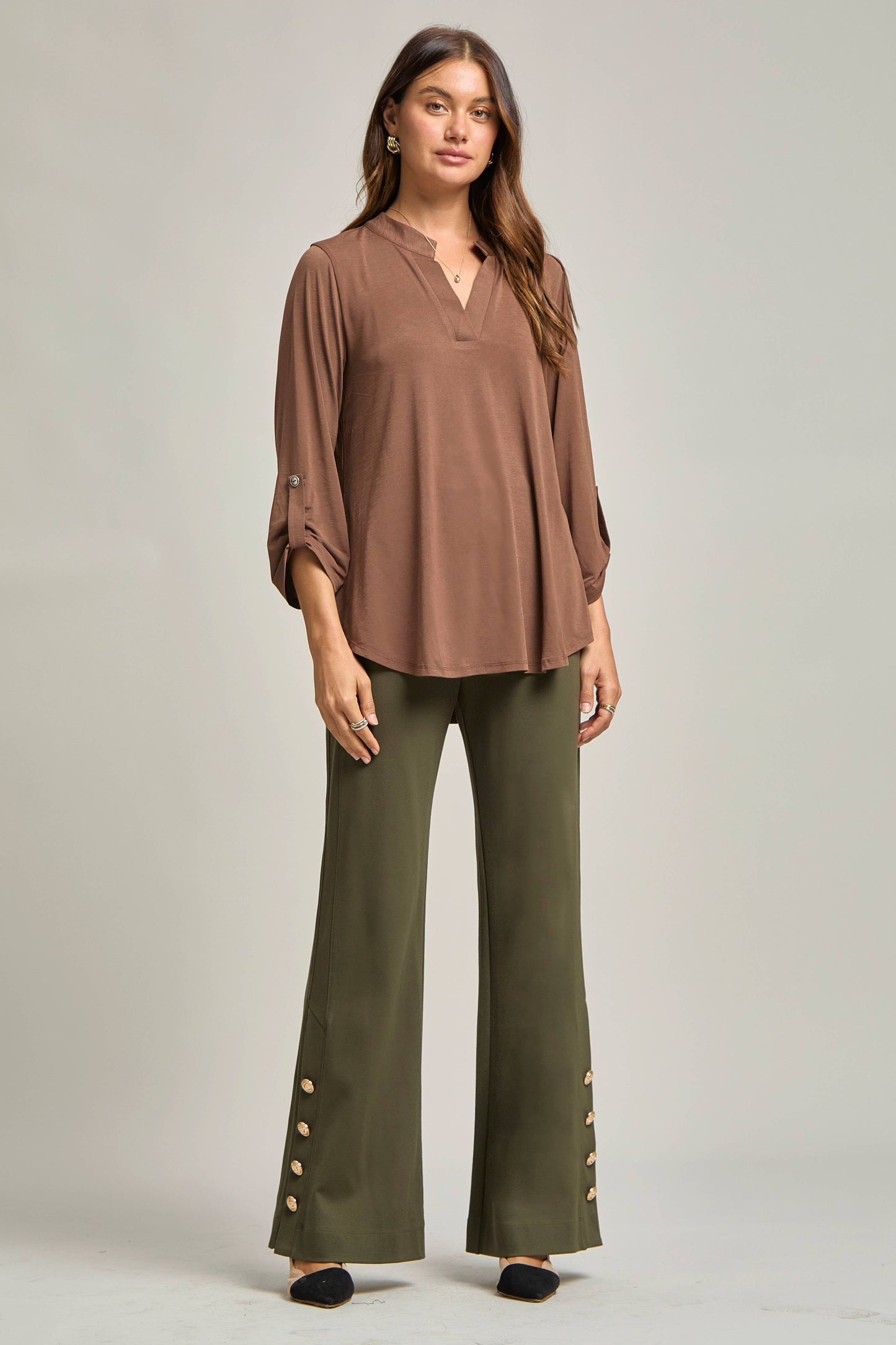 Signature Lizzy Top – Wrinkle-Free Travel Blouse with Mandarin Collar