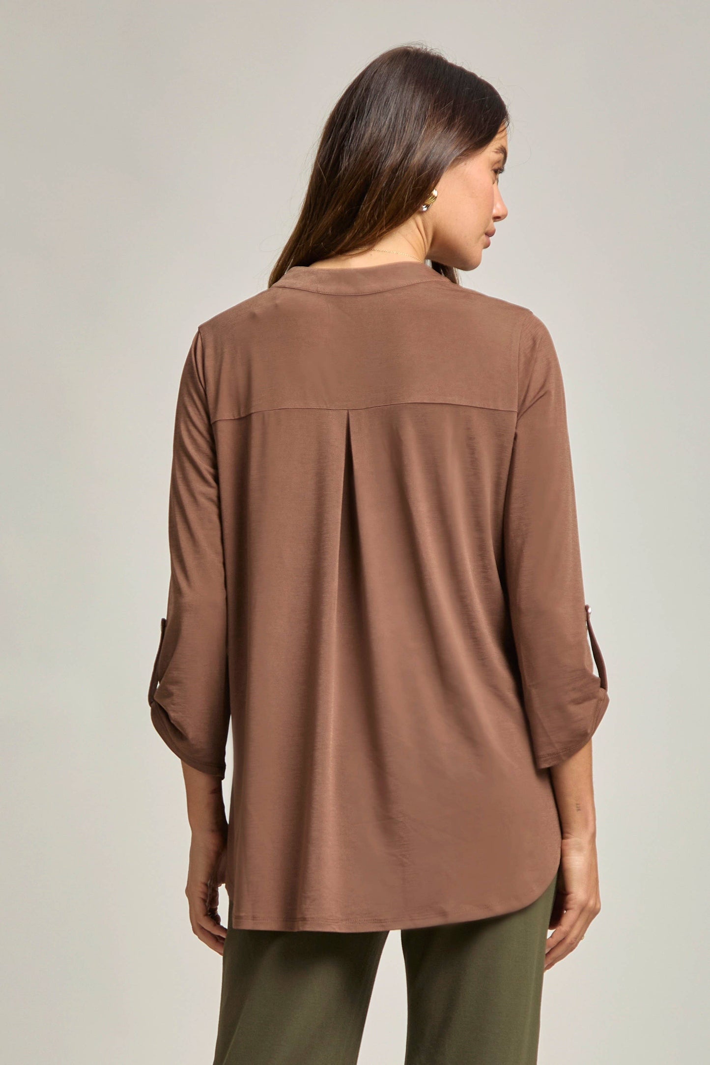 Signature Lizzy Top – Wrinkle-Free Travel Blouse with Mandarin Collar