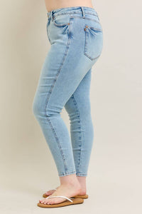 Judy Blue Plus Size Mid Rise Tummy Control Vintage Wash Skinny Jeans
