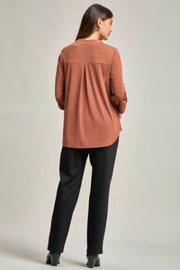 Signature Lizzy Top – Wrinkle-Free Travel Blouse with Mandarin Collar