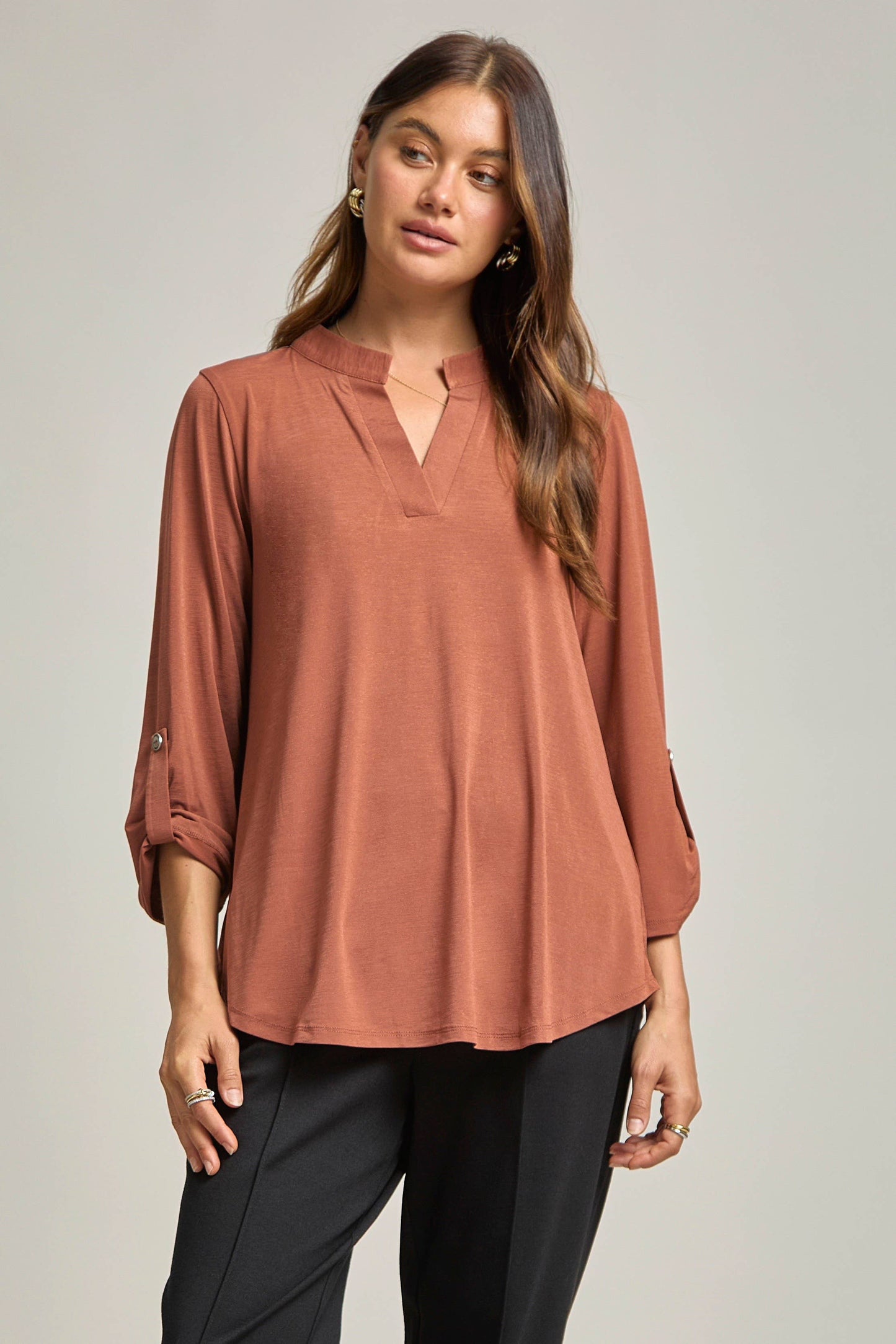 Signature Lizzy Top – Wrinkle-Free Travel Blouse with Mandarin Collar