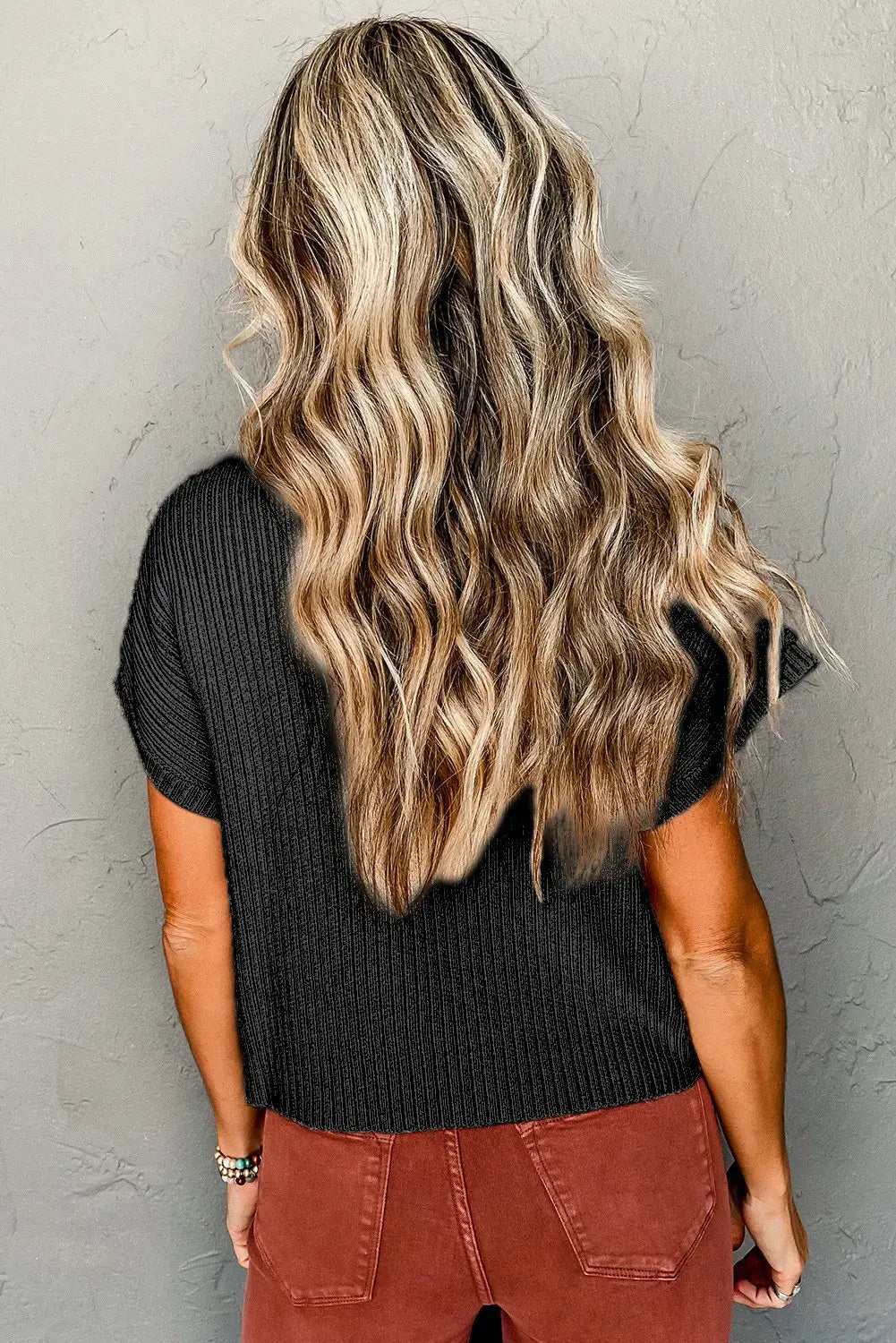 Ribbed Knit Short Sleeve Top with Pocket – Cozy & Stylish Everyday Wear