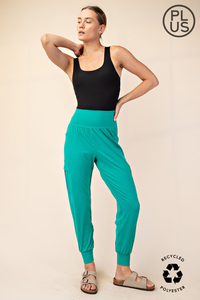 BUTTER JOGGER WITH SIDE POCKETS - PLUS SIZE