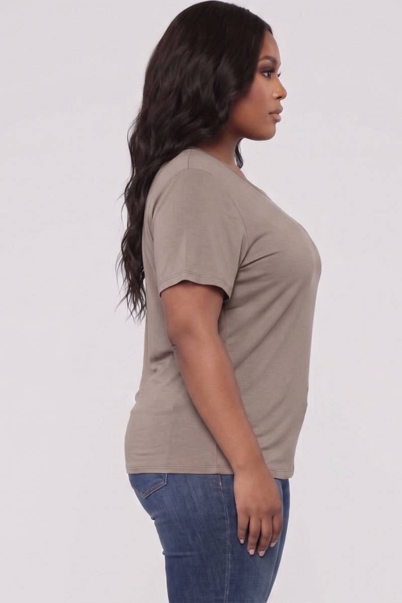 Basic Short Sleeve T-shirt - Plus Size