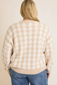 Plus Size Houndstooth Sweater